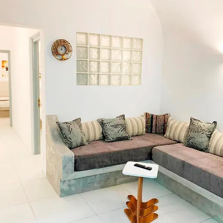 Poli Cave House Santorini ヴィラ