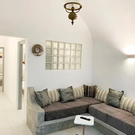 Poli Cave House Santorini Villa *