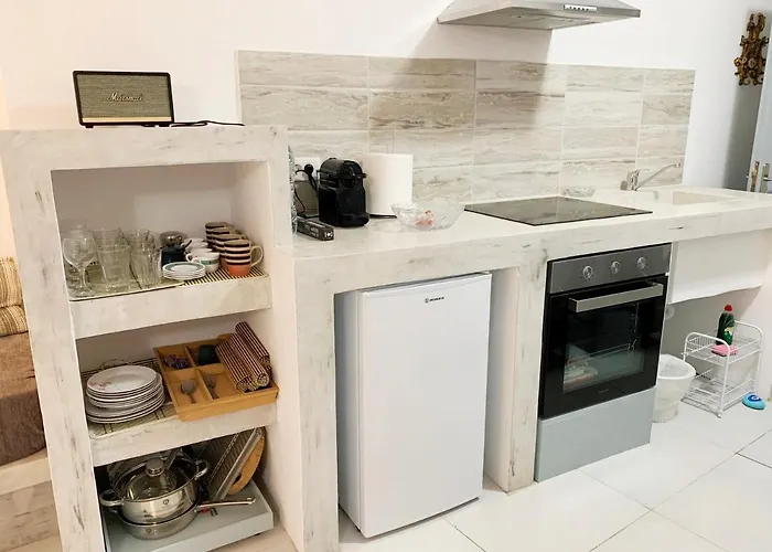 Poli Cave House Santorini Firá