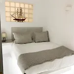 Poli Cave House Santorini * 费拉