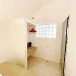 Poli Cave House Santorini