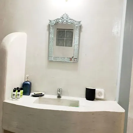 Poli Cave House Santorini * סנטוריני