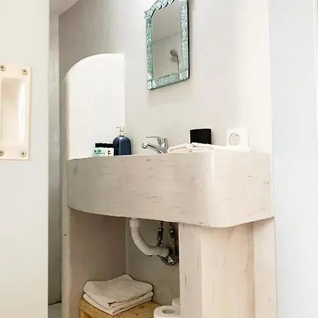Poli Cave House Santorini סנטוריני
