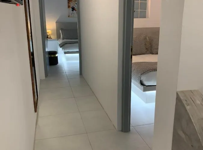 Poli Cave House Santorini Villa