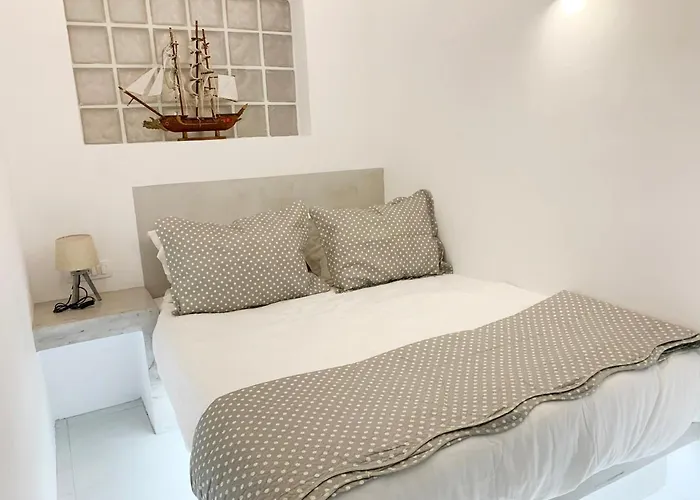 Poli Cave House Santorini Villa *